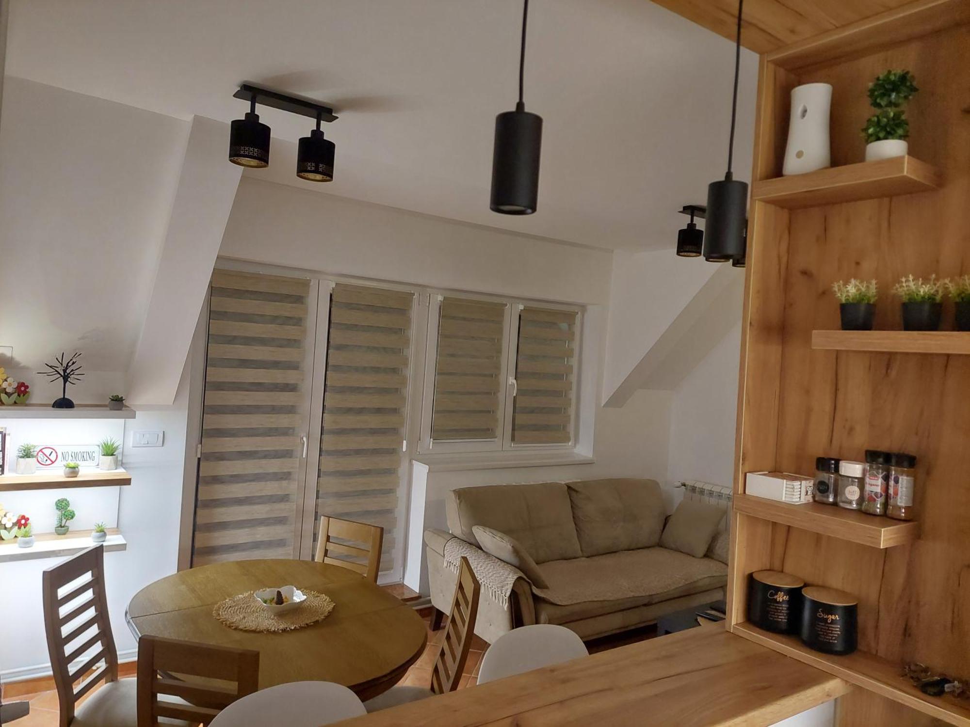 Apartman Sapat Bora Divcibare Exterior photo