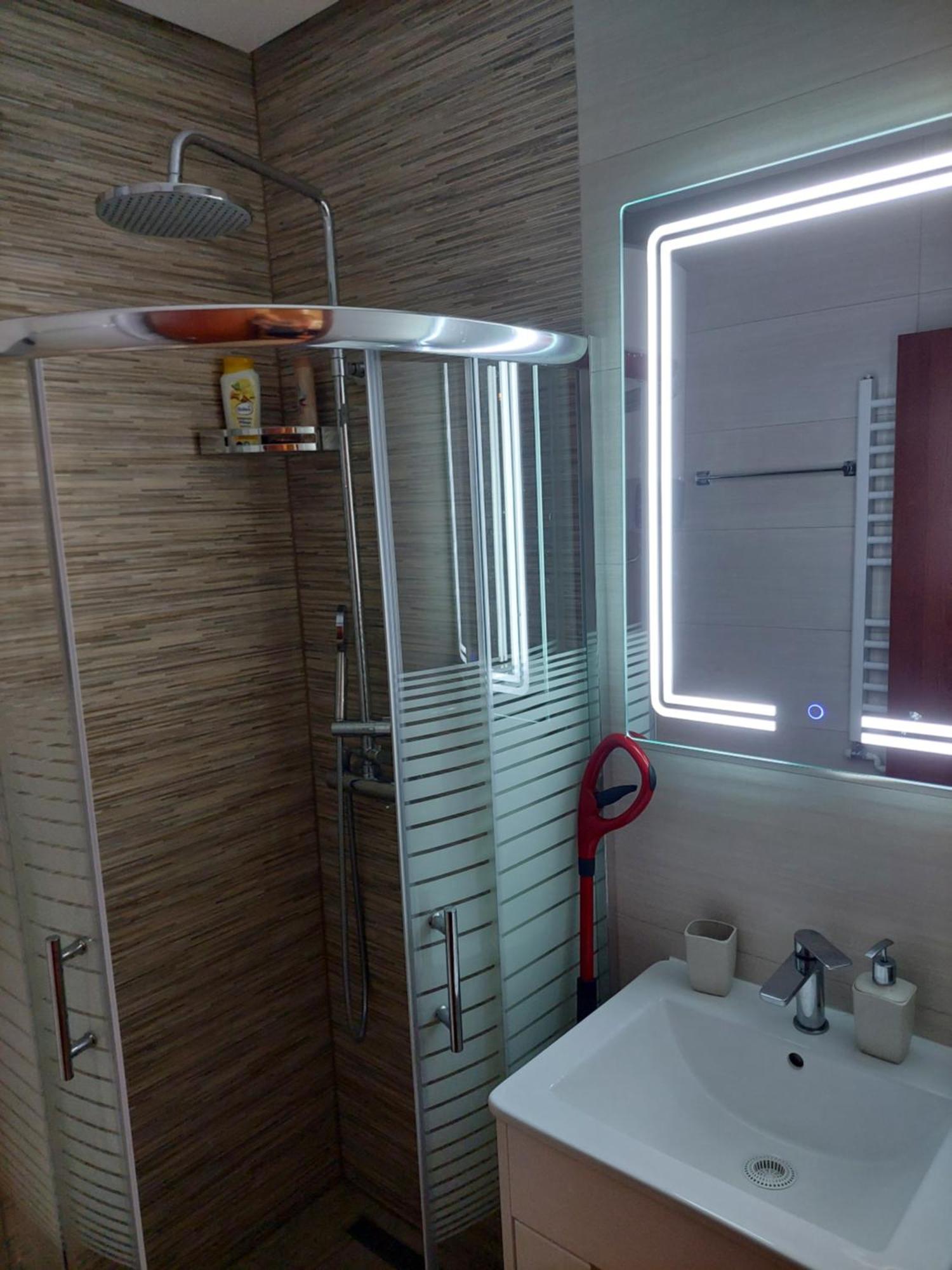 Apartman Sapat Bora Divcibare Exterior photo